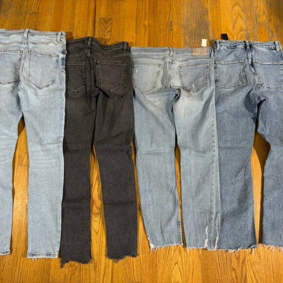 4 Pair Zara Jeans with Pockets- 3 Pair Blue, 1 Pair Black - Size 4 & 2 EX. Cond. - Picture 5 of 5